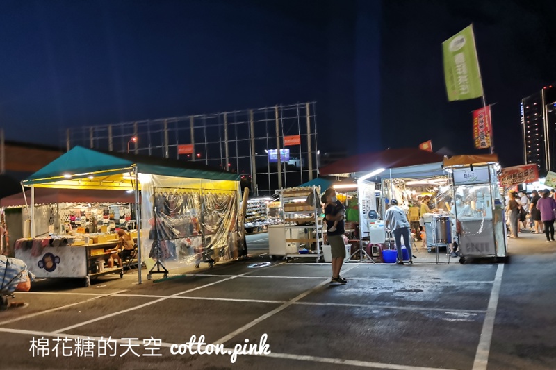 台中夜市解封紀錄-夜市三不記得一定要遵守，快快買完回家吃～