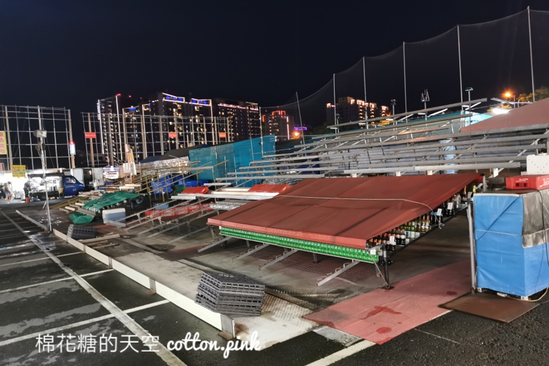 台中夜市解封紀錄-夜市三不記得一定要遵守，快快買完回家吃～