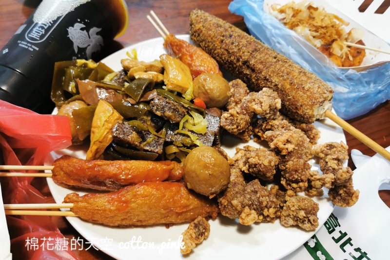 台中夜市解封紀錄-夜市三不記得一定要遵守，快快買完回家吃～