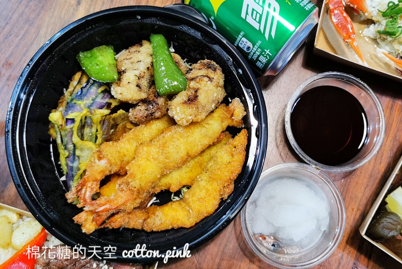 漢來海港吃到飽～自助餐券換外帶！一張晚餐卷就可以餵飽一家人～