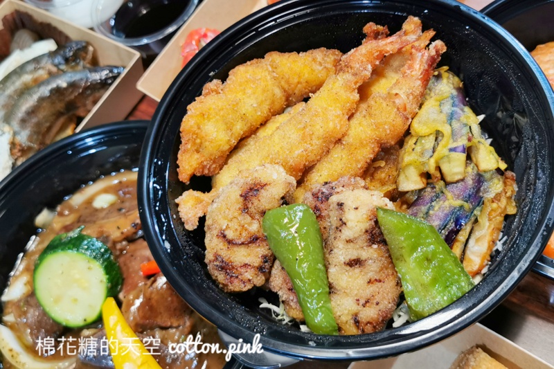 漢來海港吃到飽～自助餐券換外帶！一張晚餐卷就可以餵飽一家人～
