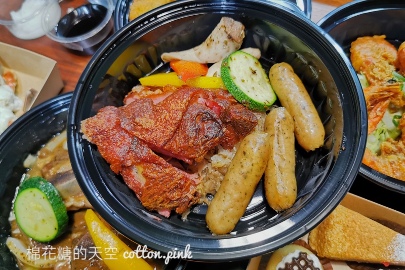 漢來海港吃到飽～自助餐券換外帶！一張晚餐卷就可以餵飽一家人～