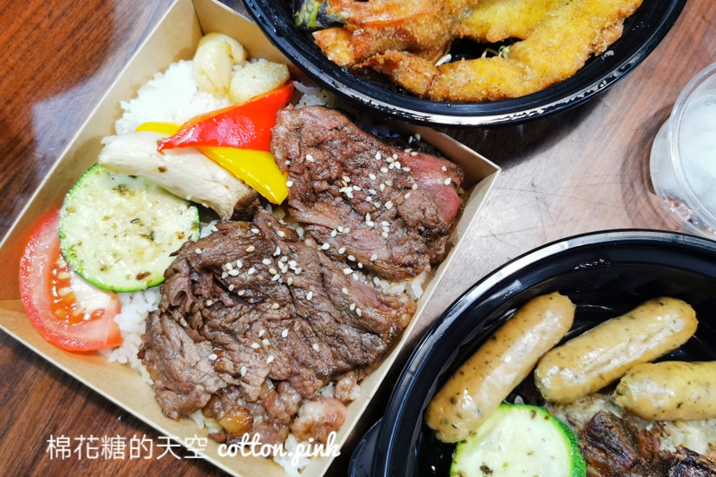 漢來海港吃到飽～自助餐券換外帶！一張晚餐卷就可以餵飽一家人～