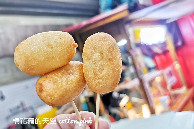 台中一中商圈排隊地瓜球搬家了！第一名地瓜球～超大一顆香噴噴