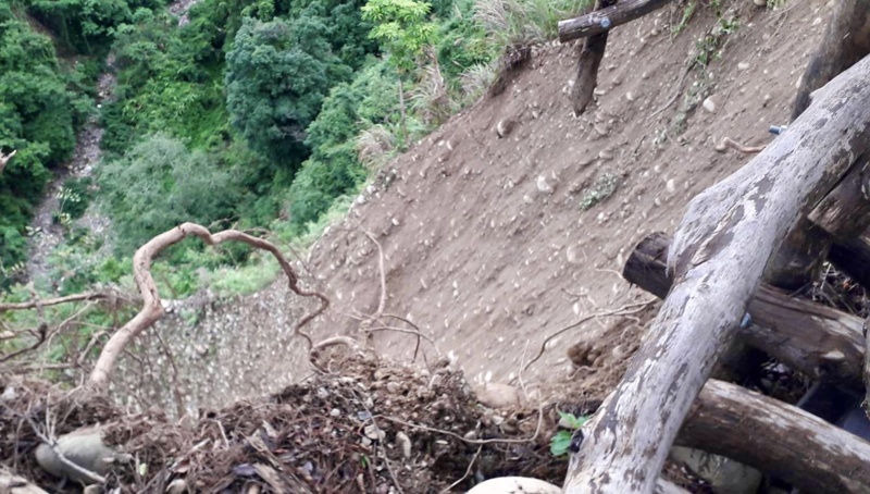 台中多處山區登山步道因雨坍塌～緊急封閉整修中！出門爬山前多注意