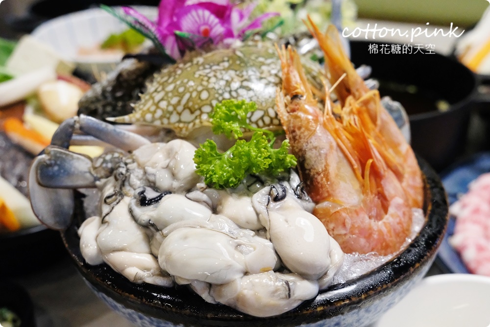 台中火鍋海陸大餐一個人也能吃！養鍋飲料、冰淇淋吃到飽超過癮～超萌柴犬主題火鍋