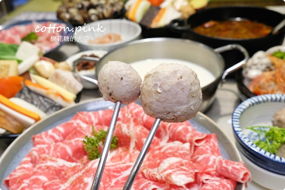 台中火鍋海陸大餐一個人也能吃！養鍋飲料、冰淇淋吃到飽超過癮～超萌柴犬主題火鍋