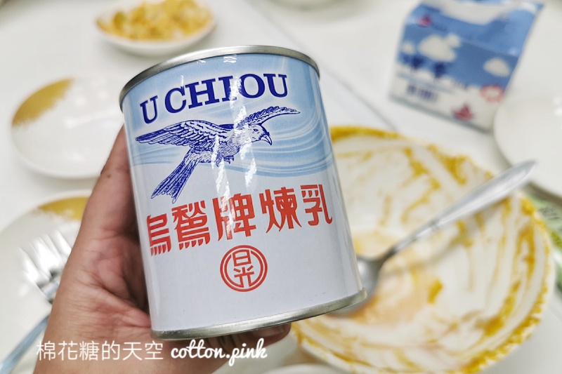台中雪花冰這家真的是用水果打的！泥泥冰果看起來沒有料～但全部都是水果阿！