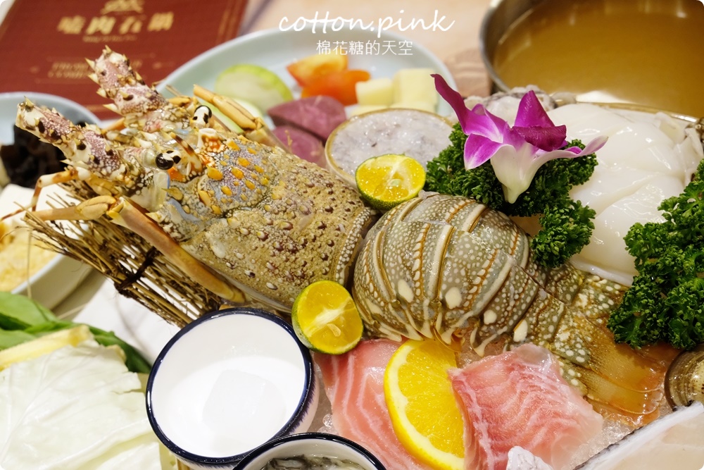 台中人氣火鍋～嗑肉石鍋最新二代店大升級！全台第一家！蔬菜、咖哩飯、霜淇淋吃到飽！