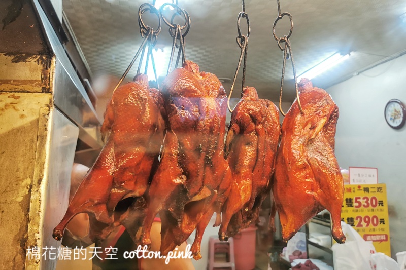 台中烤鴨這家超低調，佳皇城超厚片鴨建議先電話預訂~才不用等！