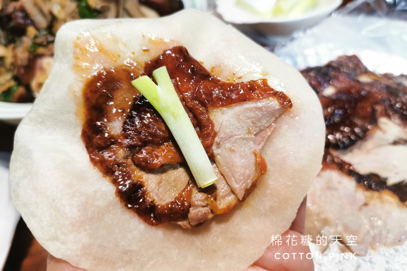 台中烤鴨這家超低調，佳皇城超厚片鴨建議先電話預訂~才不用等！
