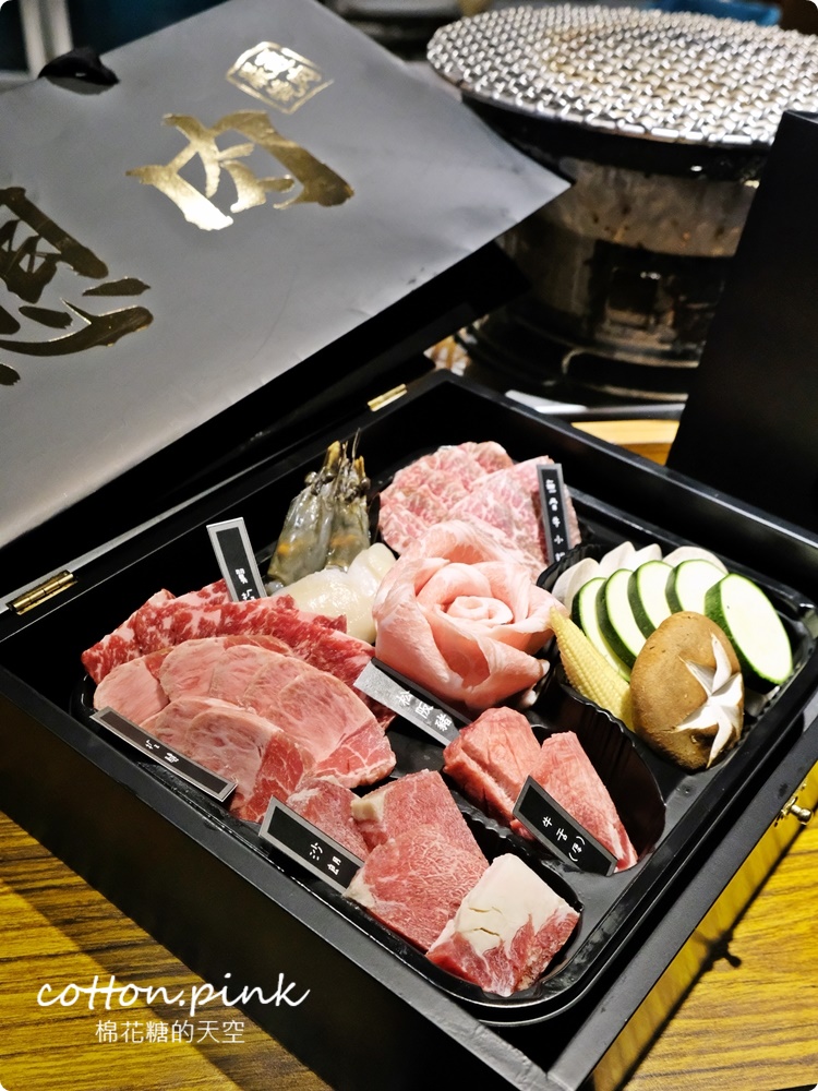 中秋禮盒奢華版～日本和牛滿出來！開盒就見肉肉花兒～想肉燒肉中秋限定禮盒送禮超有面子！