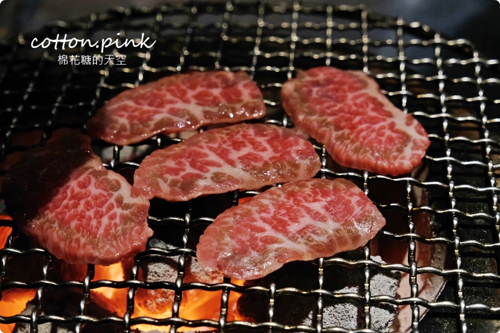 中秋禮盒奢華版～日本和牛滿出來！開盒就見肉肉花兒～想肉燒肉中秋限定禮盒送禮超有面子！