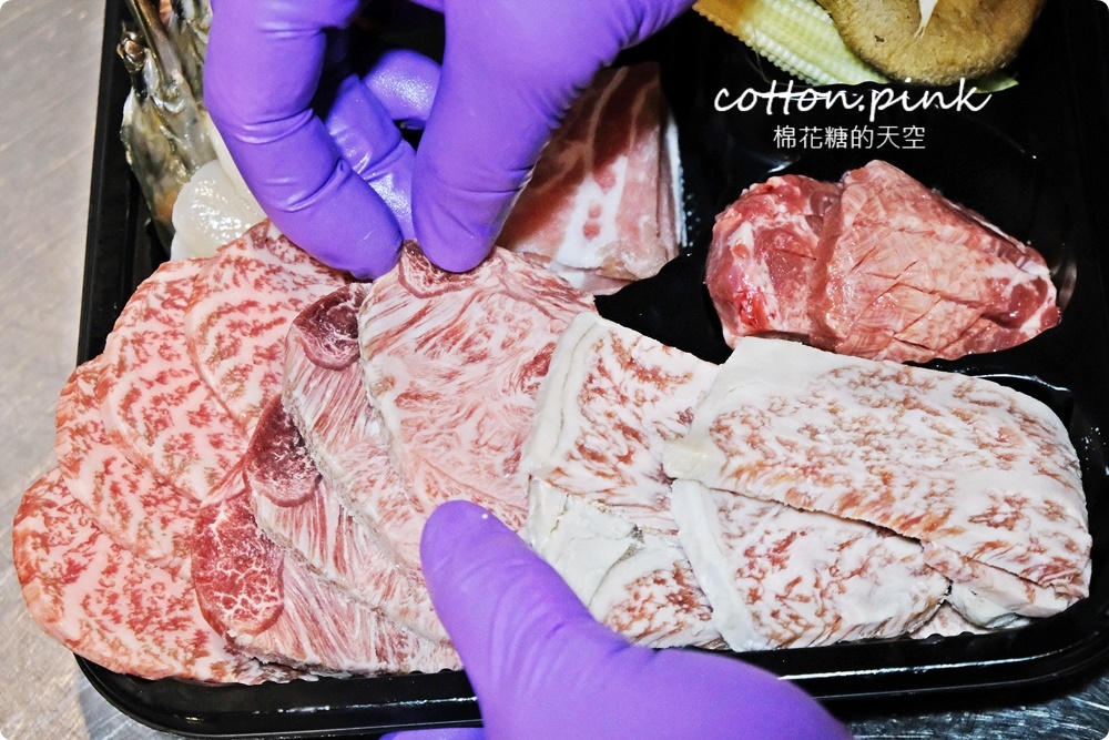中秋禮盒奢華版～日本和牛滿出來！開盒就見肉肉花兒～想肉燒肉中秋限定禮盒送禮超有面子！