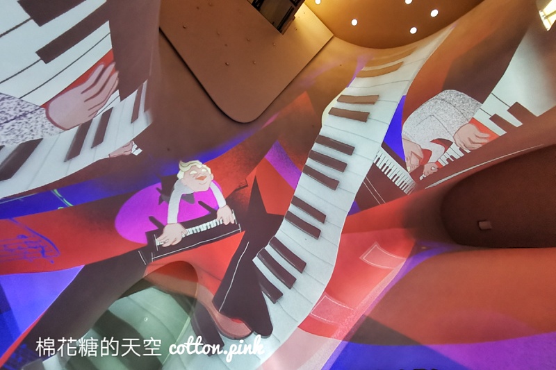臺中國家歌劇院光之曲幕開放自由入座！四大經典表演躍上洞穴牆面～
