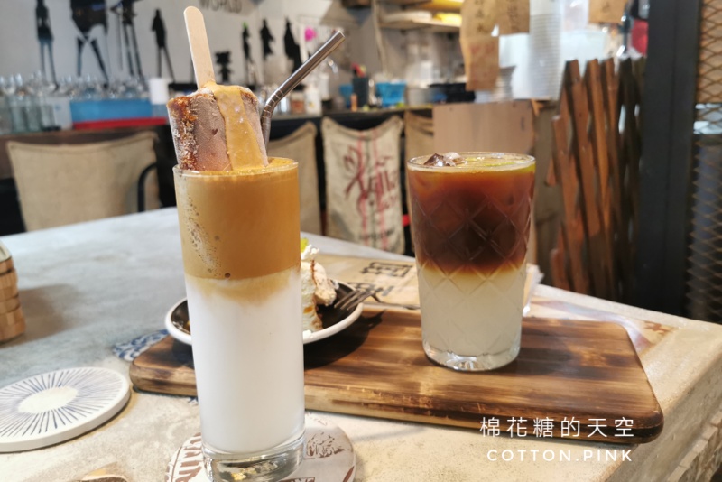 台中超隱密咖啡廳！東勢里趣咖啡藏在廟宇旁～冰棒咖啡超酷的！