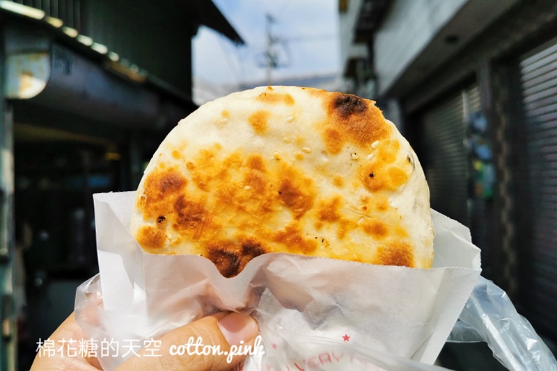 東勢隱藏版美食-老祖早點獨家灌蛋餅現做現烤最美味