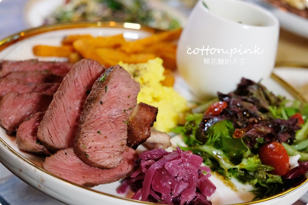 挑戰草悟道最長營業時間！Rainbow bistro從早午餐吃到宵夜場都有牛排可以點