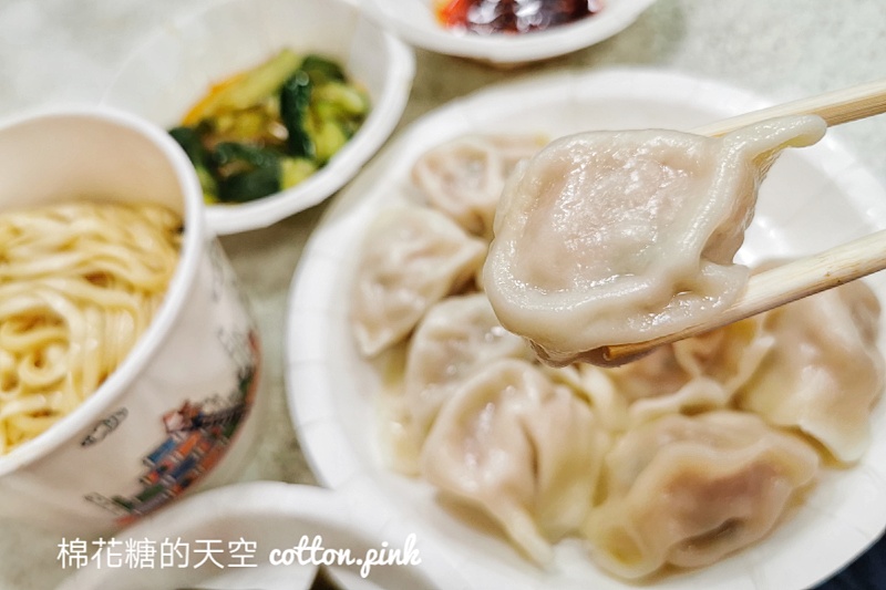 東勢美食這家超人氣-盛東餃子館不只要做好排隊準備…也要做好買不到的準備