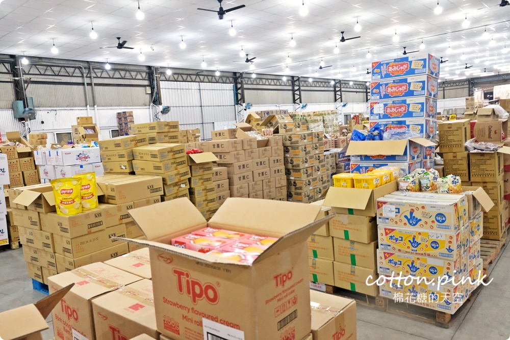 嘉義旅遊景點加這站！南台灣最大零食批發倉庫藏在這，疲老闆批發倉庫買不完
