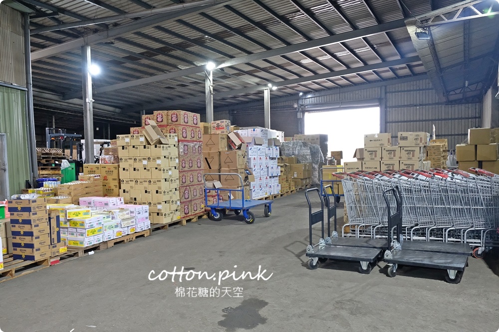 嘉義旅遊景點加這站！南台灣最大零食批發倉庫藏在這，疲老闆批發倉庫買不完