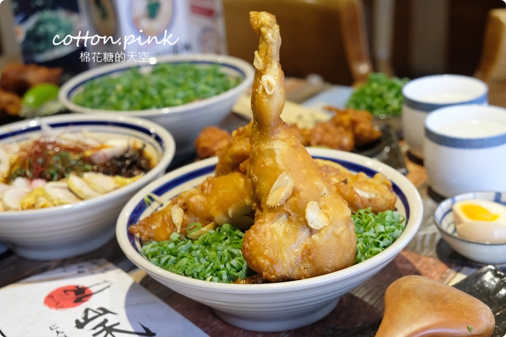 台中只有一家！超狂田雞腿拉麵每日限量供應中！山禾堂拉麵多種湯底吃不膩～