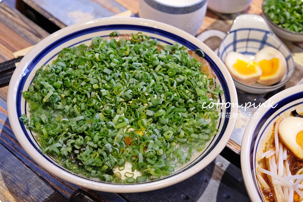 台中只有一家！超狂田雞腿拉麵每日限量供應中！山禾堂拉麵多種湯底吃不膩～