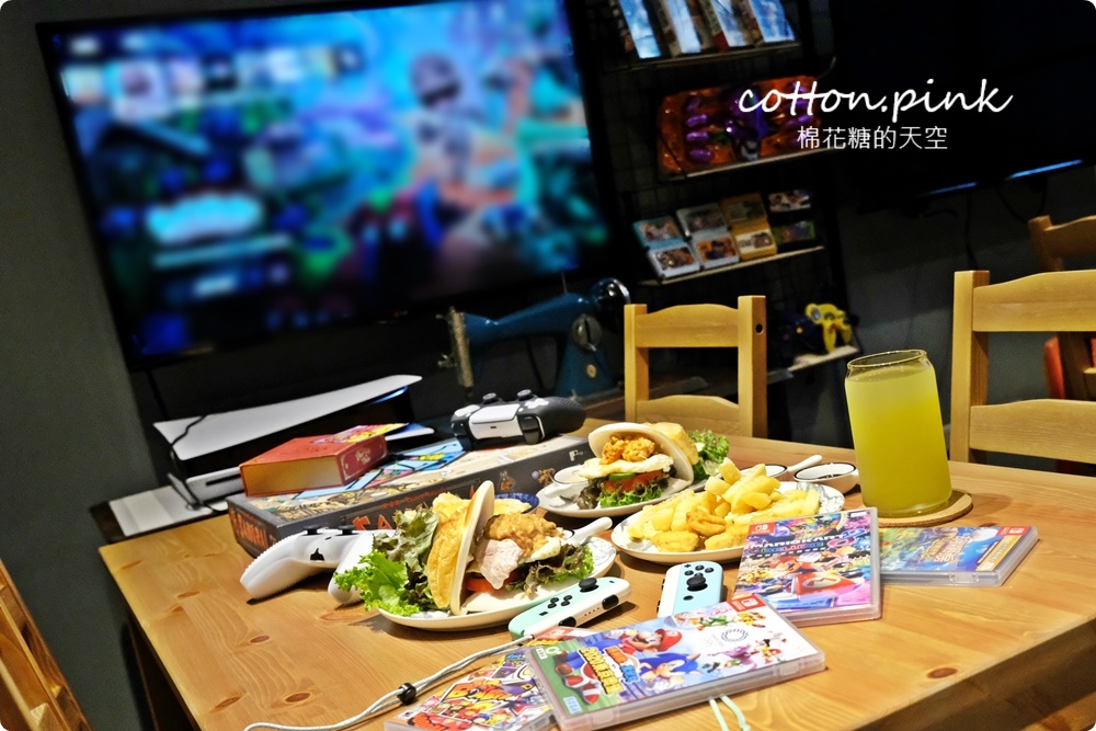 台中隱藏版電玩桌遊餐廳賣特製掛包！來電食獸用餐PS5、SWITCH多款人氣遊戲任你玩！