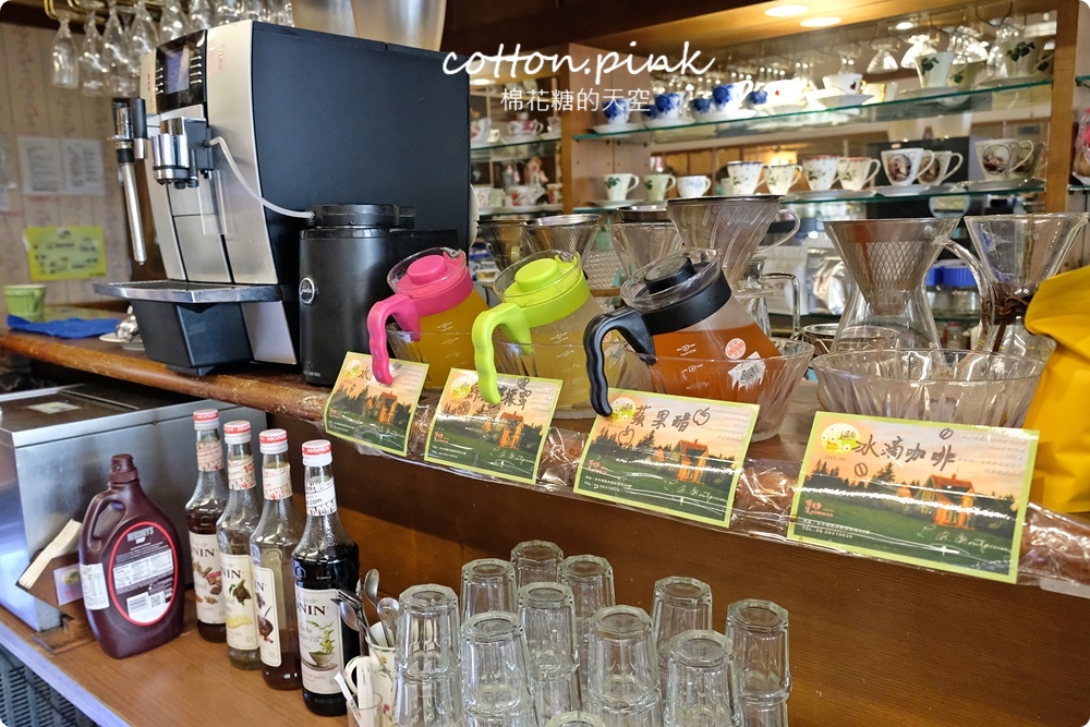 台中半日遊推薦|二十年老店還有飲料吧！超隱密咖啡廳藏在東海藝術街“巷仔內”！