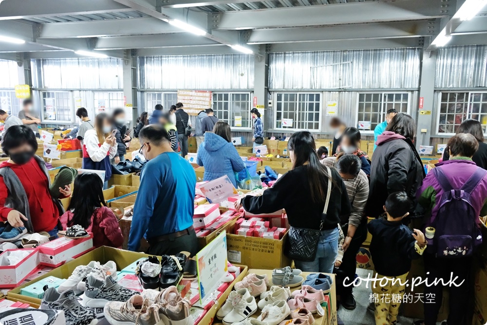 年度換拖鞋日來了！台灣製造EVA拖鞋最低一雙只要50元～滿額打卡再送一雙！