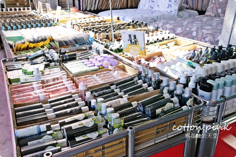 寒流來襲我不怕!羽絨被、羊毛被、蠶絲被通通下殺五折!多利寶寢具廠拍NG區低於一折限時開放 寒流來襲我不怕!羽絨被、羊毛被、蠶絲被通通下殺五折!多利寶寢具廠拍NG區低於一折限時開放