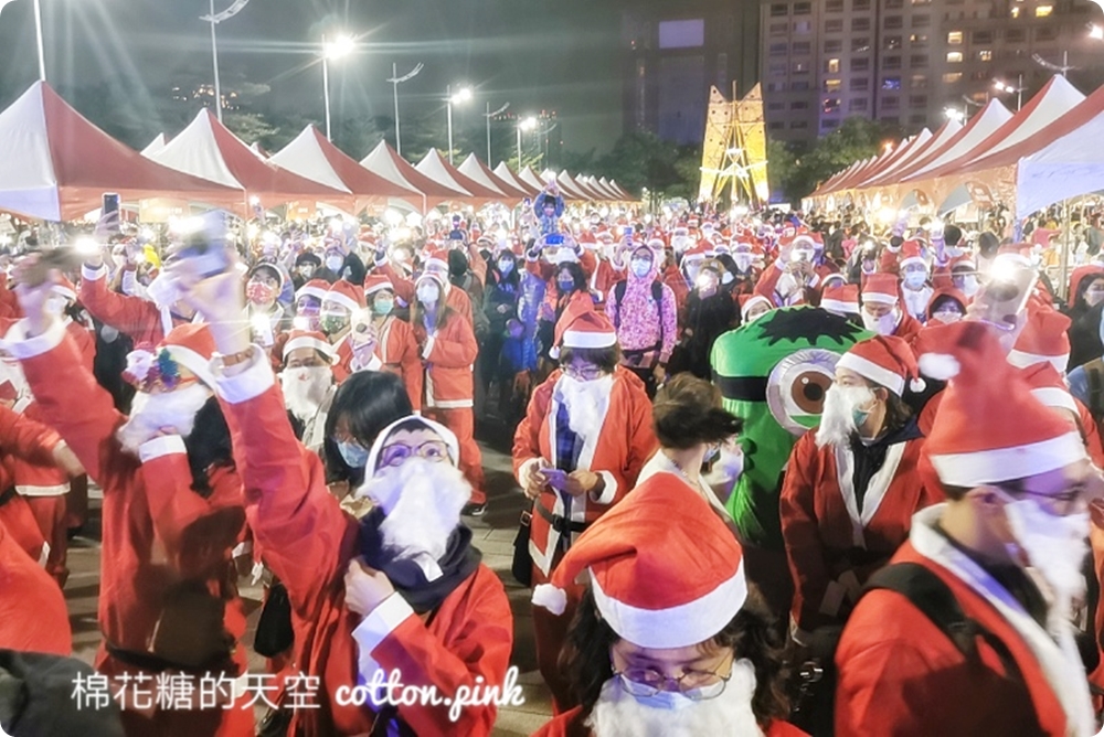 加碼延長！台中聖誕樹這顆最Ｑ！史上最大誠實君來做伴～元旦就來一個暖暖擁抱