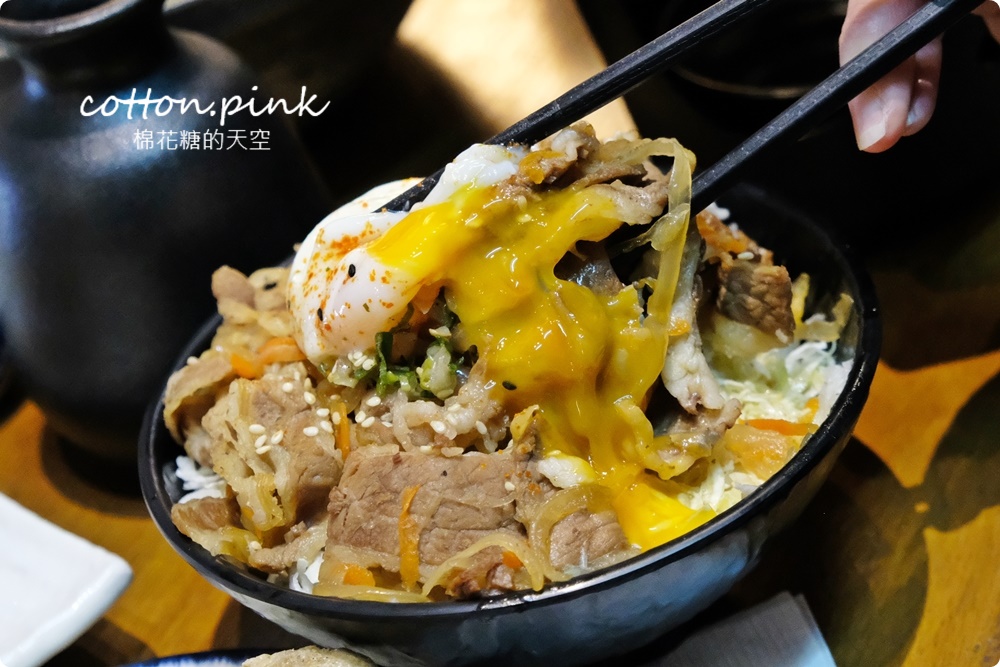 台中就是狂！汽車修配廠變身宵夜居酒屋～小小麥即將說掰掰