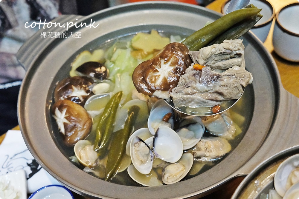 台中就是狂！汽車修配廠變身宵夜居酒屋～小小麥即將說掰掰