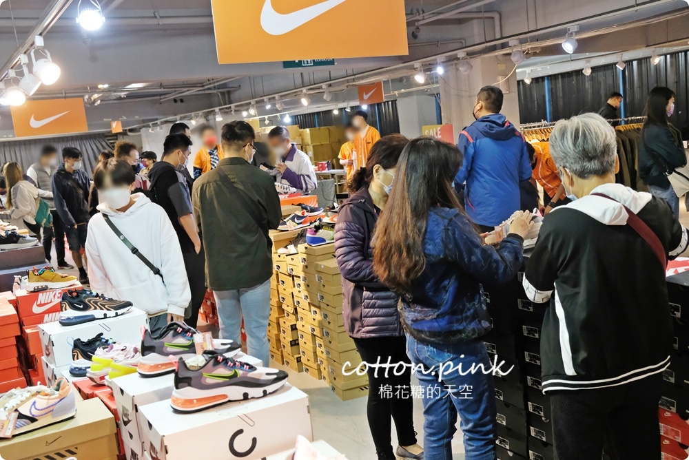 年底最強檔！日曜天地NIKE年終出清，萬雙鞋款、品牌服飾990元起，加碼滿千再折百，跨年前衝一波！