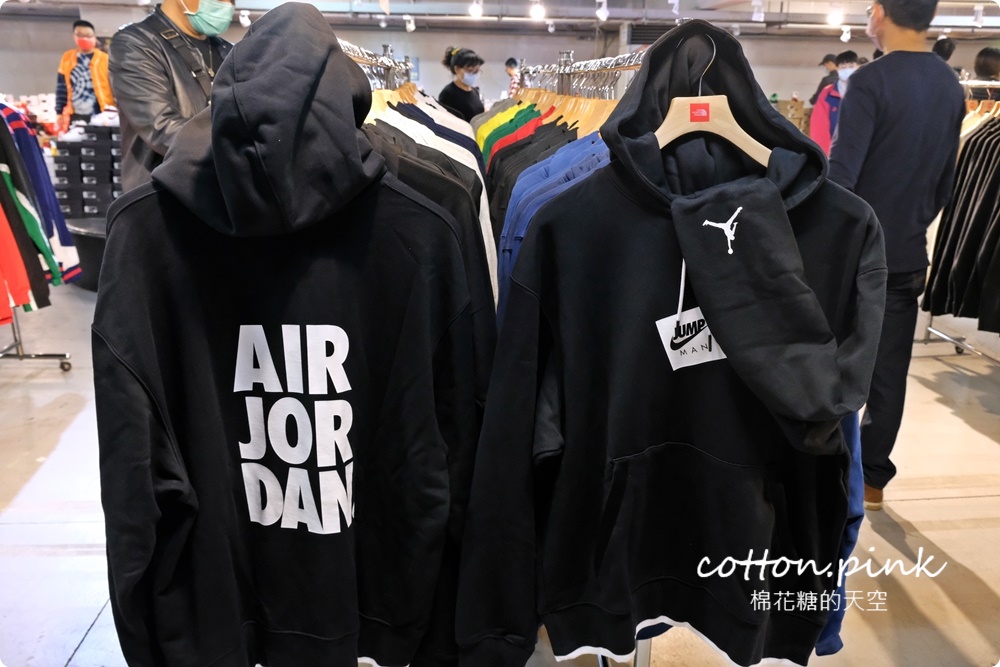 年底最強檔！日曜天地NIKE年終出清，萬雙鞋款、品牌服飾990元起，加碼滿千再折百，跨年前衝一波！