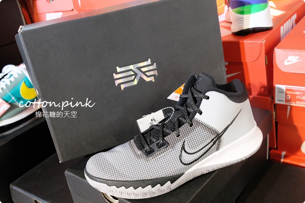 年底最強檔！日曜天地NIKE年終出清，萬雙鞋款、品牌服飾990元起，加碼滿千再折百，跨年前衝一波！