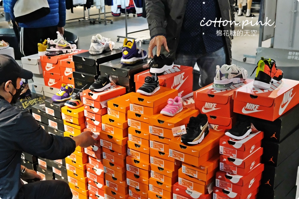 年底最強檔！日曜天地NIKE年終出清，萬雙鞋款、品牌服飾990元起，加碼滿千再折百，跨年前衝一波！