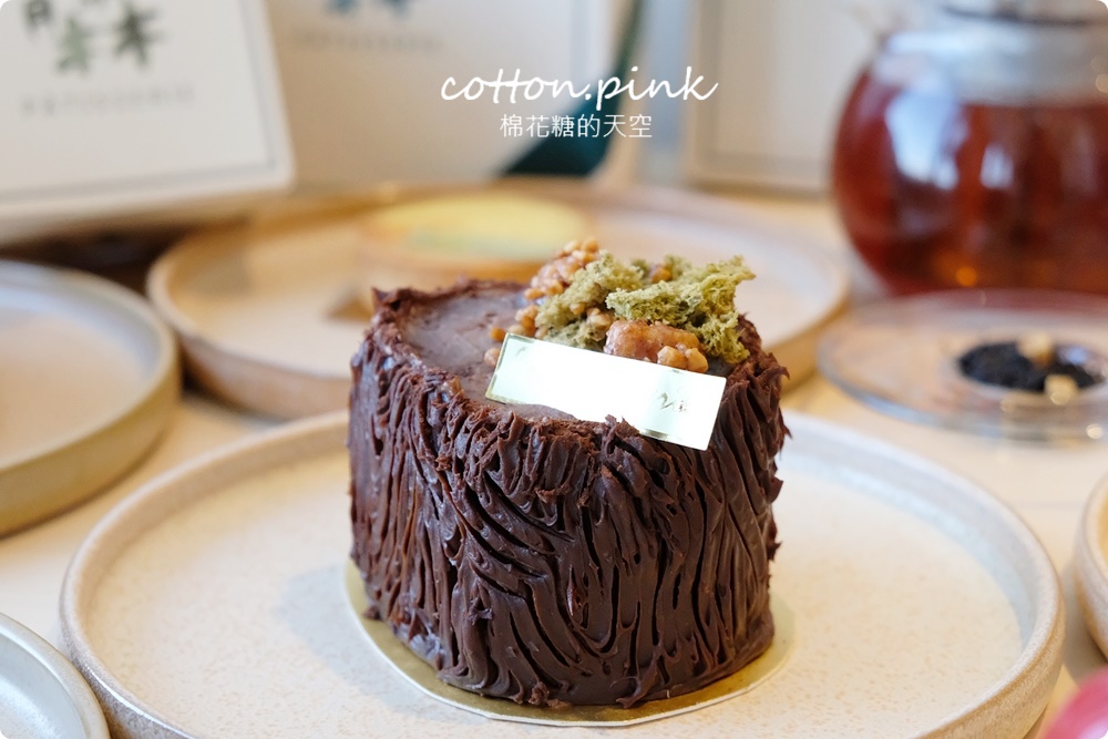 台中隱藏版甜點店～二月森藏在小路不好找，彌月蛋糕獨家口味超特別
