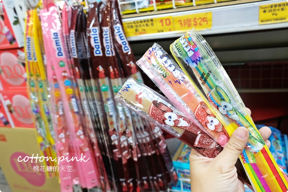 台中糖果、堅果、巧克力這裡買年貨大街還便宜！台灣e食館除夕到初五都有營業～最新酒糖巧克力、過年禮盒開箱看這篇