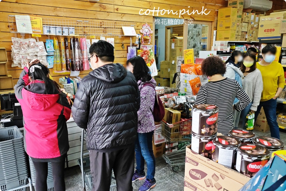 台中糖果、堅果、巧克力這裡買年貨大街還便宜！台灣e食館除夕到初五都有營業～最新酒糖巧克力、過年禮盒開箱看這篇