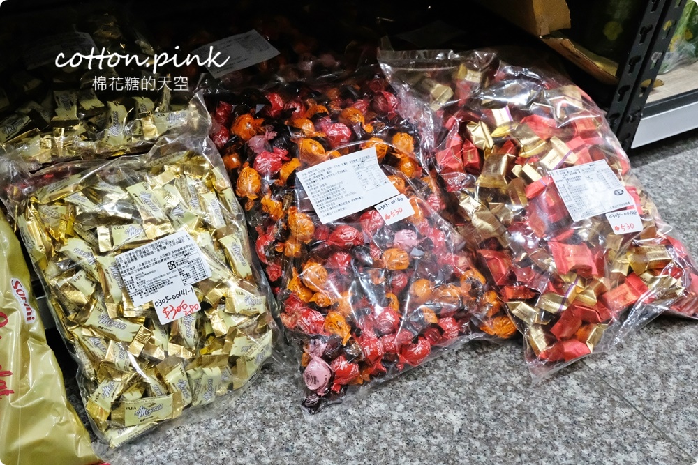 豐原朋友不用跑年貨大街！禮盒、瓜子、糖果、巧克力～豐亞食品通通超低甜甜價！