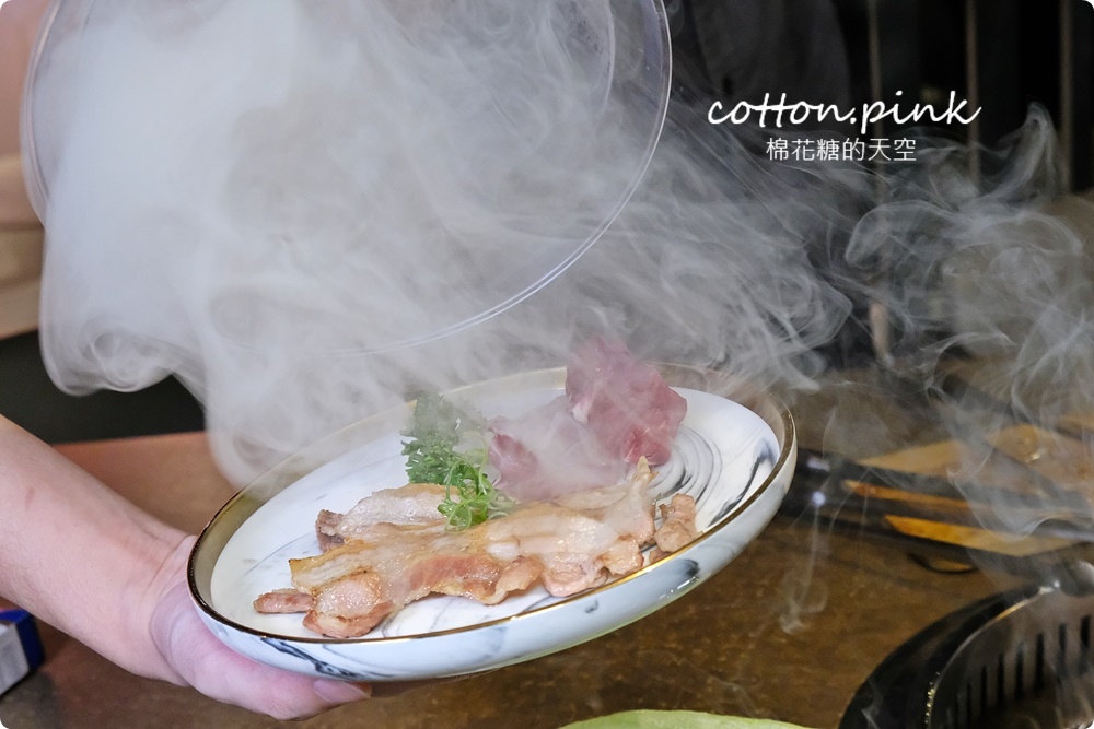 台中約會餐廳推這家！龍門燒肉雙人套餐五種肉肉超澎派～粉絲再送海鮮煎餅唐揚炸雞二選一