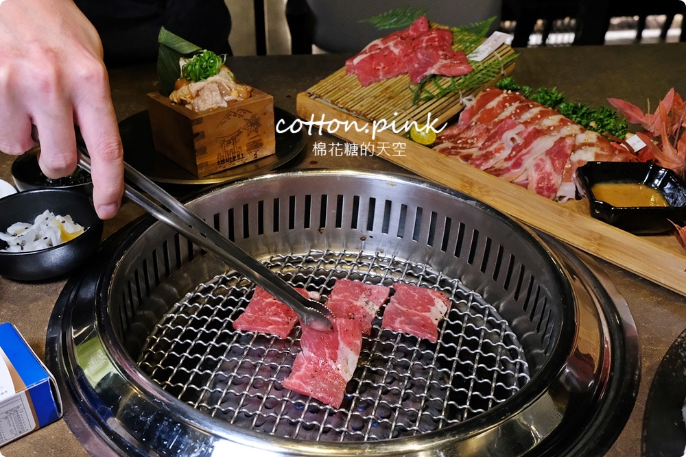 台中約會餐廳推這家！龍門燒肉雙人套餐五種肉肉超澎派～粉絲再送海鮮煎餅唐揚炸雞二選一