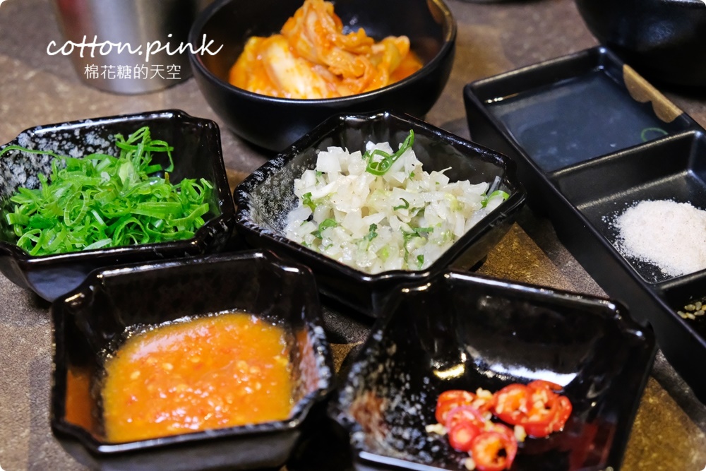 台中約會餐廳推這家！龍門燒肉雙人套餐五種肉肉超澎派～粉絲再送海鮮煎餅唐揚炸雞二選一