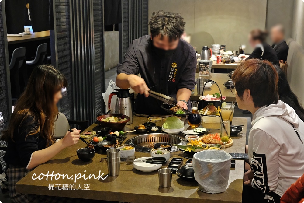 台中約會餐廳推這家！龍門燒肉雙人套餐五種肉肉超澎派～粉絲再送海鮮煎餅唐揚炸雞二選一