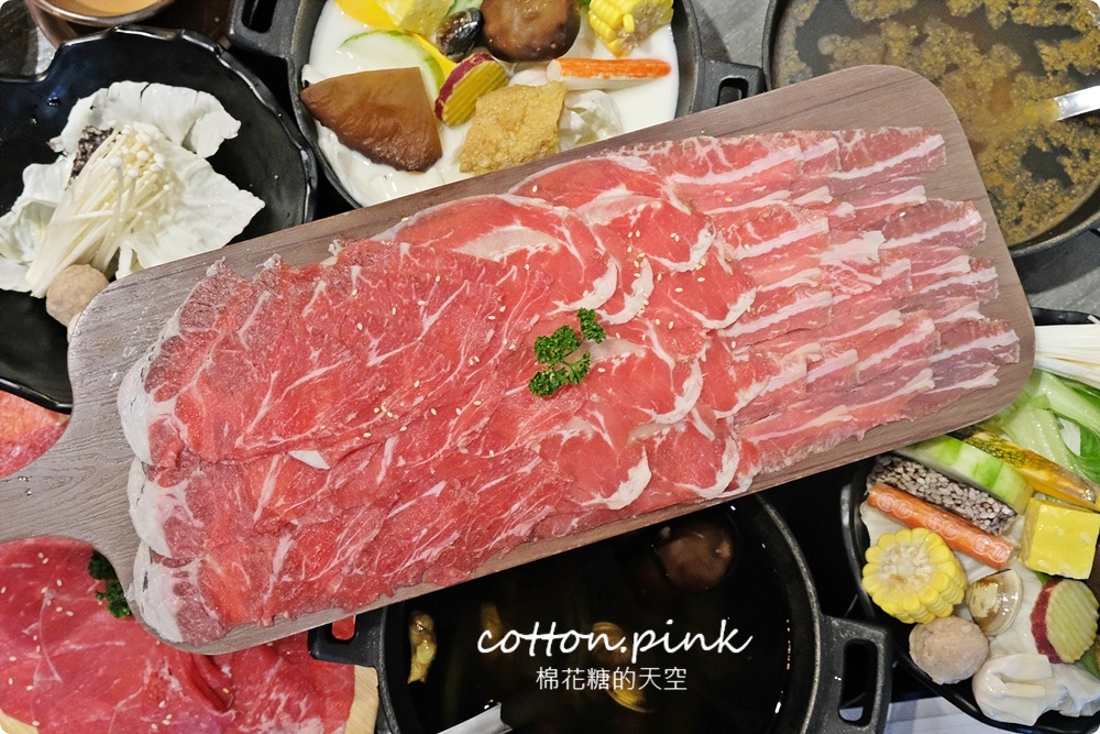 台中火鍋推薦|少見冷藏肉片口感不一般，銄鍋火鍋九種湯底天天吃都不膩！