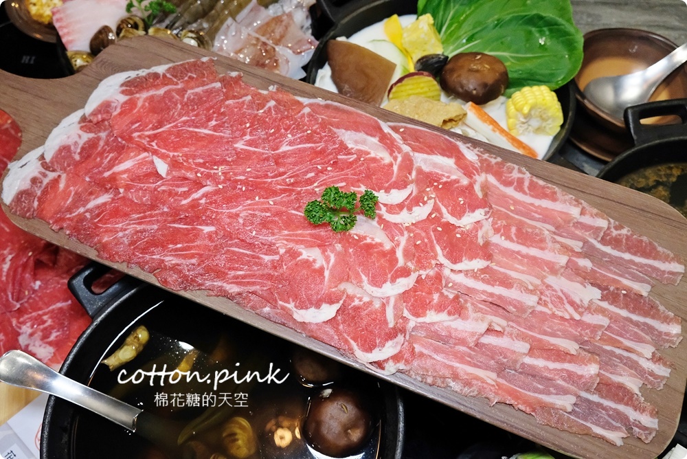 台中火鍋推薦|少見冷藏肉片口感不一般，銄鍋火鍋九種湯底天天吃都不膩！