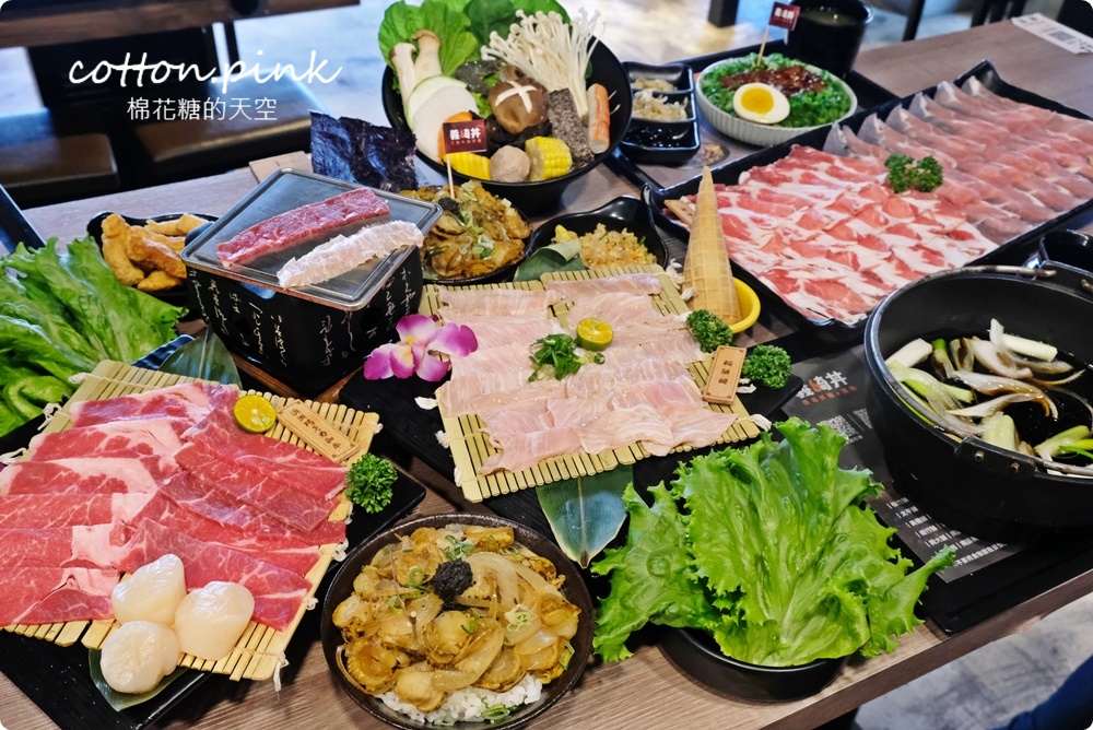 台中吃火鍋、吃燒肉一次搞定，自助吧吃到飽再加20盎司大肉盤壽喜燒太澎湃！過年和牛套餐還有滿滿扇貝加松露