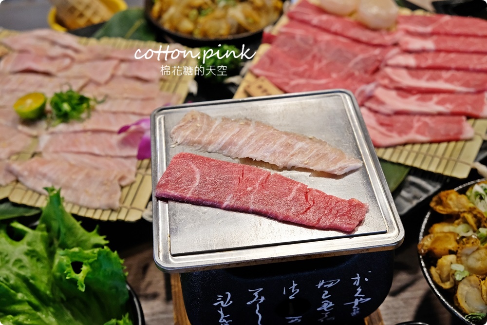 台中吃火鍋、吃燒肉一次搞定，自助吧吃到飽再加20盎司大肉盤壽喜燒太澎湃！過年和牛套餐還有滿滿扇貝加松露